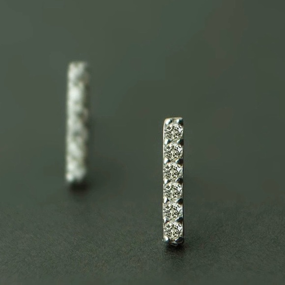Sterling silver earrings, mini ear studs earrings,sterling silver studs earrings - Picture 4 of 8